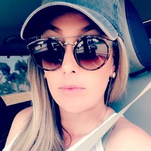 Meet your Posher, Melanie